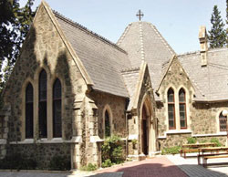 Hristiyan  adama kilise de darp!