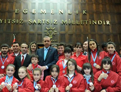 Şampiyonlar Başbakanla buluştu