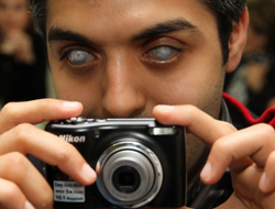 Görmeyen gözler foto çekecek