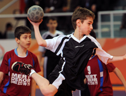 Trabzon'da yıldızlar savaşı