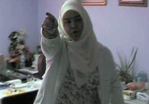 Türbanlı doktor öfke saçtı