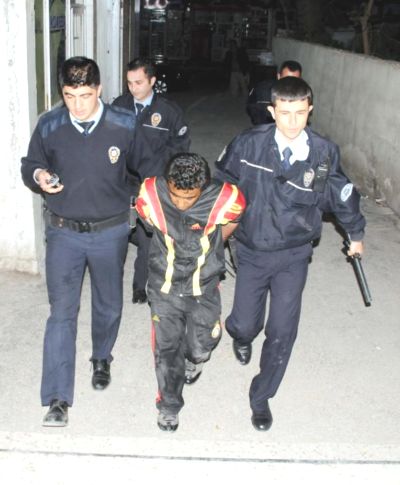 Buda çamaşır hırsızı!