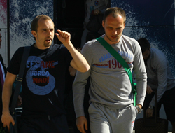 Güneş Glowack'iyi kadroya aldı