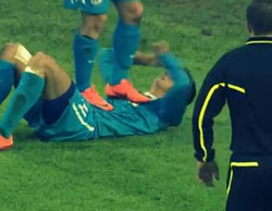 Takım arkadaşına yaptığına bak!