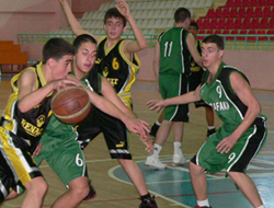 4 Takım mücadele etti