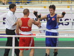 Boksörlere rakip dayanmıyor