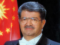 Turgut Özal'ı bugün kaybetmiştik
