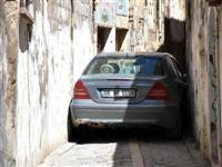 Polis den kaçarken ne hale geldi