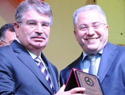 Bakan'dan başkana teşekkür