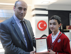 Sembolik devir teslim gerçekleşti