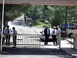 Üniversiteye bombalı saldırı!