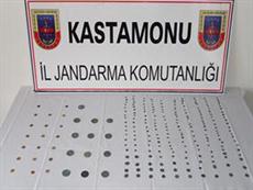 Balıkçı barınağından define çıktı