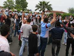 Taraftar sokağa iniyor