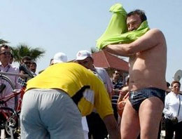 Kürşat Tüzmen soyunuyor!