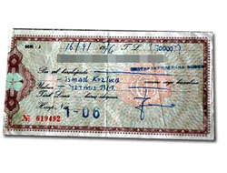 Eski eşyaları karıştırırken ne buldu