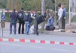 Emniyette 'canlı bomba' saldırısı!