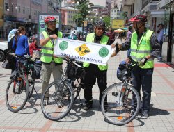 Saygı için Batum'dan Düzce'ye