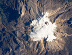 Ruiz Yanardağı faaliyete geçti