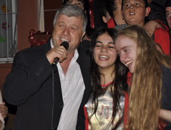 Böyle olur İhsan Koz'da mezuniyet