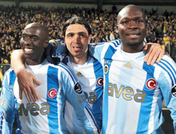 Fener'e futbolcular rest çekti