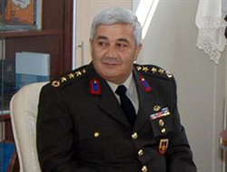 Albay ve Amire çete cezası !