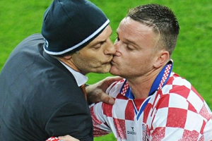 Öpücüğün bedeli 463 Avro !