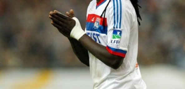 Futbolcu tecavüzden tutuklandı