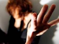 Porno filmler izletmeye zorladı