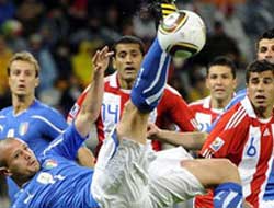 İtalya son maça bıraktı