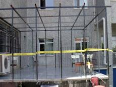 Karnındaki bebeğiyle düşerek öldü