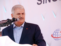 Bakan'dan balıkçı  barınağı açılışı