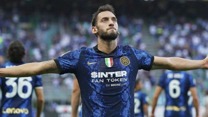 Trabzonsporlu eski yöneticiden Hakan Çalhanoğlu'na şok sözler! "Trabzonspor'u dolandıran..."