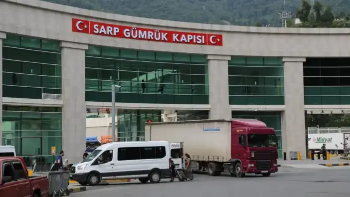 Artvin Sap Sınır Kapısı’nda milyonlarca yolcu geçti