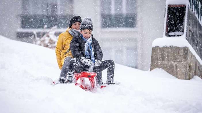 Karadeniz’de kış sertleşti: O ilde taşımalı eğitime ara verildi