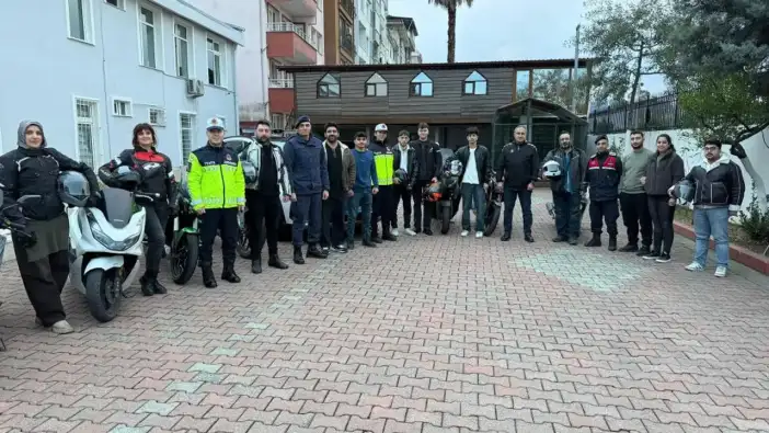 Artvin'de  güvenli motosiklet sürüşü için eğitim düzenlendi