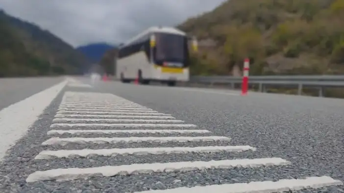 Maçka’da hayata geçirilen melodili yol hakkında Bakan Uraloğlu’ndan flaş açıklama: “Kaldıracağız”