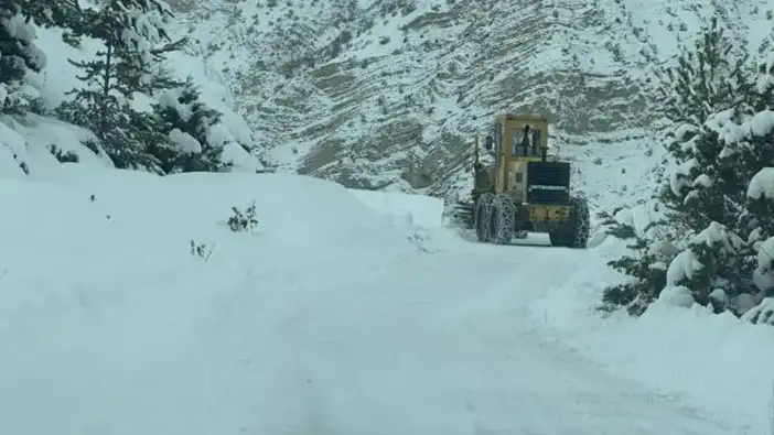 Artvin’de 43 köy yolu kar nedeniyle ulaşıma kapalı