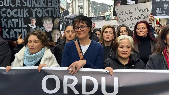 Yasemin Minguzzi, Ordu’da ‘Çocuklar için adalet’ yürüyüşüne katıldı