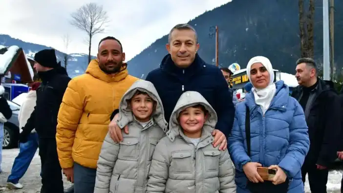 Trabzon Valisi Tahir Şahin’den göreve anlamlı başlangıç: İlk ziyaret şehitliğe