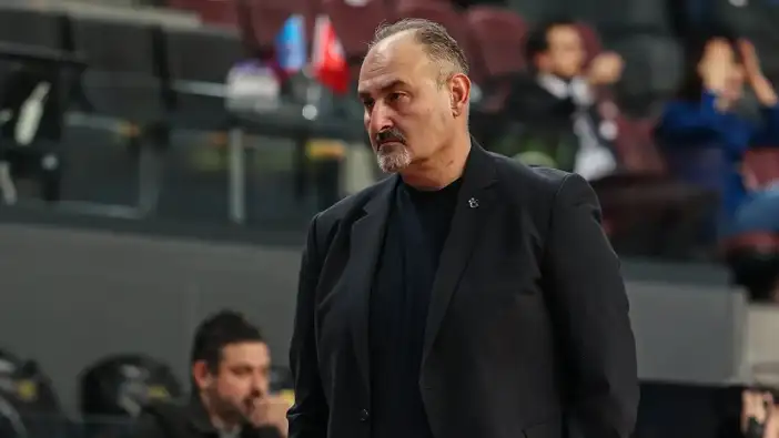 Trabzonspor'da galibiyet sonrası Ernak konuştu: “Bu takım şehirle bütünleşmiş durumda”