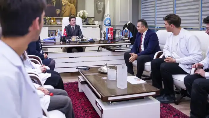 Trabzon’da atık ilaç seferberliği: Tıp öğrencileri sahaya iniyor