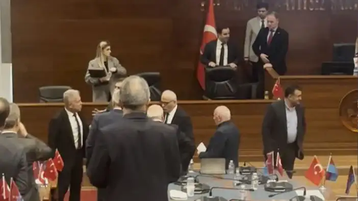 Trabzon Büyükşehir Meclisinde Şemdinli tartışması: “Önce bize olan borcunuzu ödeyin”