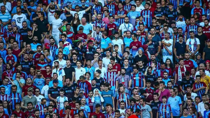 Trabzonspor taraftarı yine coştu! Biletlerin kaçı tükendi?