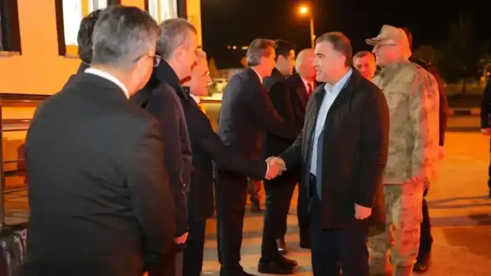 Bayburt Valisi Eldivan’dan Karayolları personeline iftar ziyareti