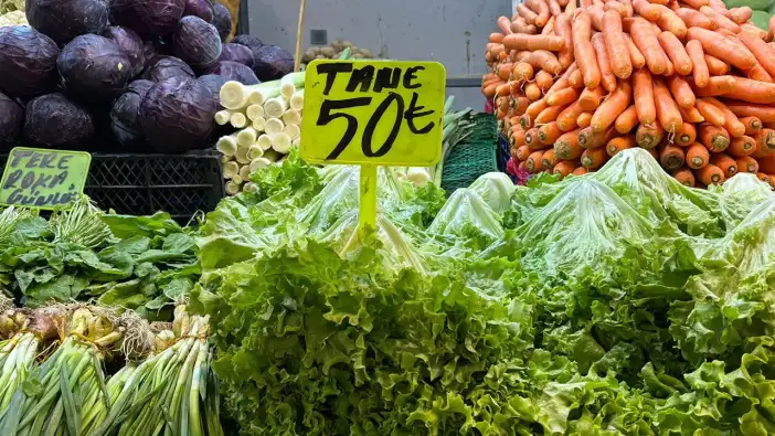Ramazan’ın 10. gününde Trabzon hallerinde neler oluyor? Tezgâhlarda dikkat çeken durgunluk
