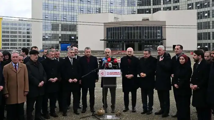 Bakan Uraloğlu açıkladı: “Trabzon Şehir Hastanesi’nde risk yok, açılış 2026’da”