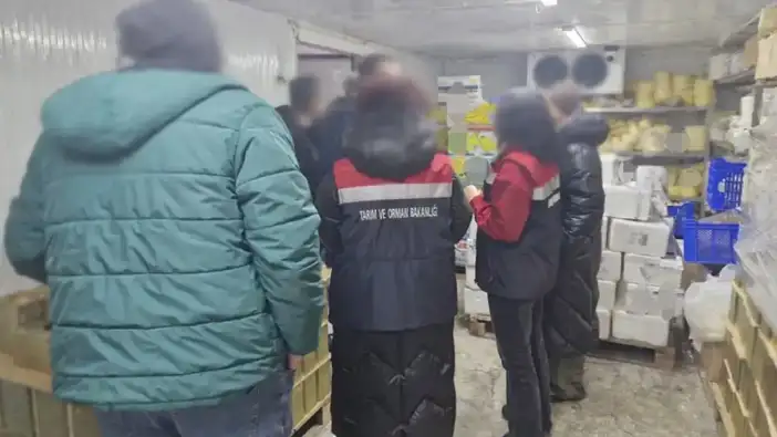 Rize’den insanları zehirleyeceklerdi: 9 ton gıdaya el konuldu