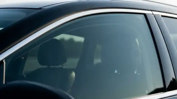 Cam filmi yasak mı? 2026 cam filmi cezası ne kadar, hangi camlara serbest?