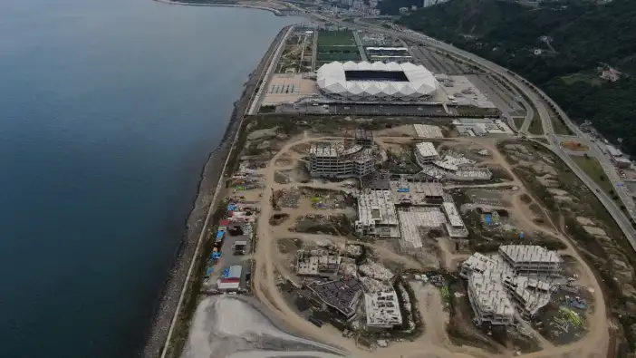 Akyazı'da zemin hareketleri durmuyor iddiası: "4500 kazığa rağmen deformasyon var"