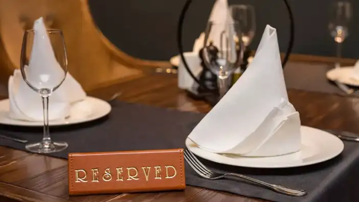 Trabzon'da AVM’de “masa rezervasyonu” tartışması: İşletmeci iddialara açıklık getirdi